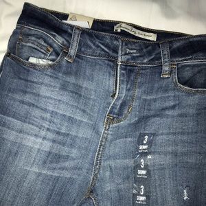 American Rag skinny Jeans, TAG STILL ON NEW